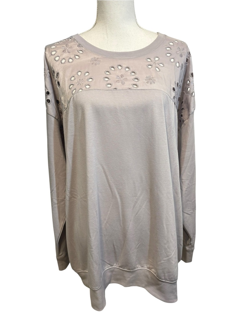 Torrid Elevated Cutout Crewneck Sweatshirt. Size 3X